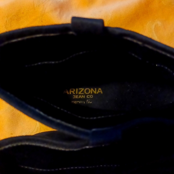 Arizona Jean Co. Women's Gianna Pull on Booties. Excellent Pre-owned Condition! - Picture 6 of 6